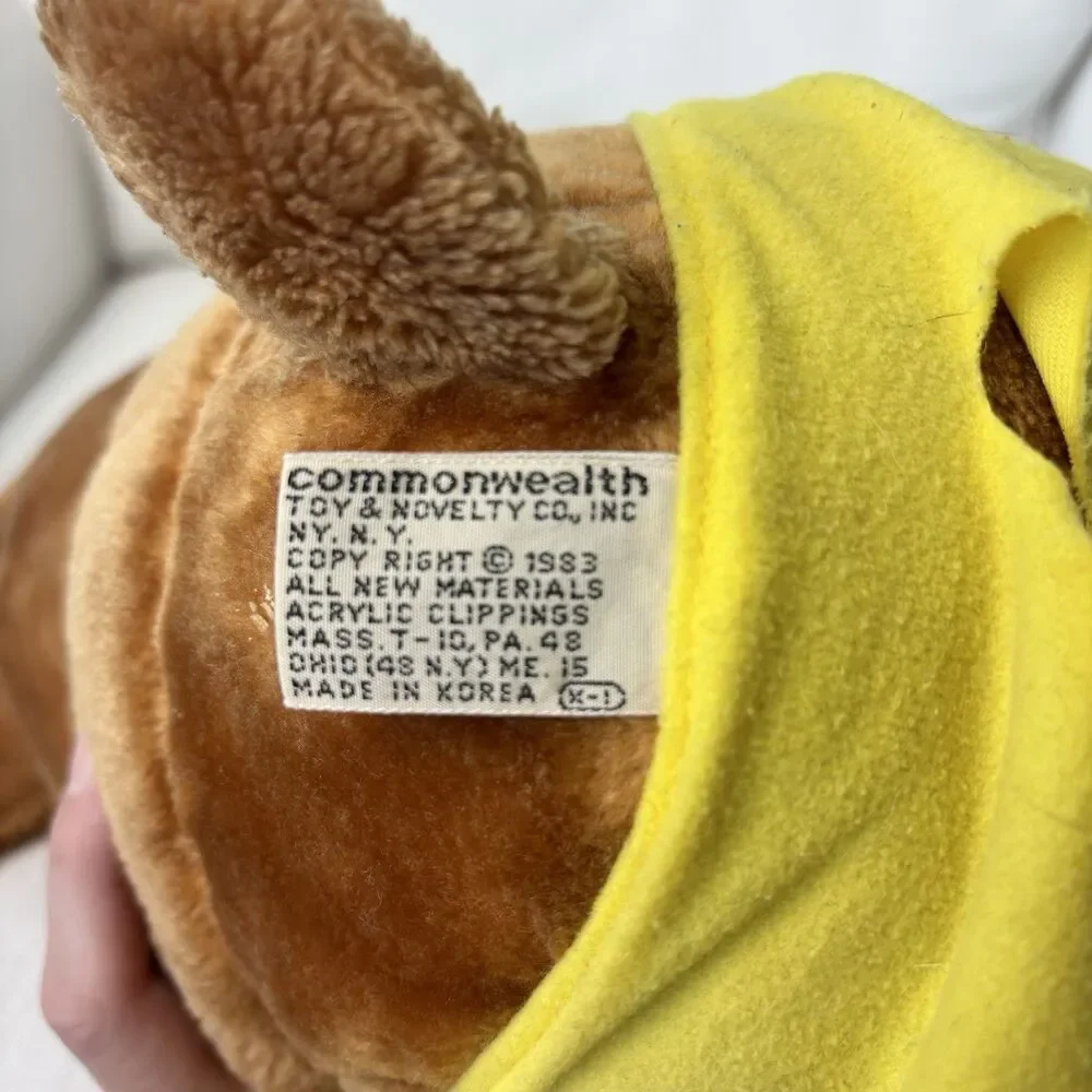 Vintage 1983 Sunburst Pets Brown Puppy Dog Plush Yellow Diaper Commonwealth 80s